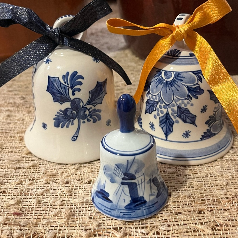 Set of 3 Blue Delft Holland Bells